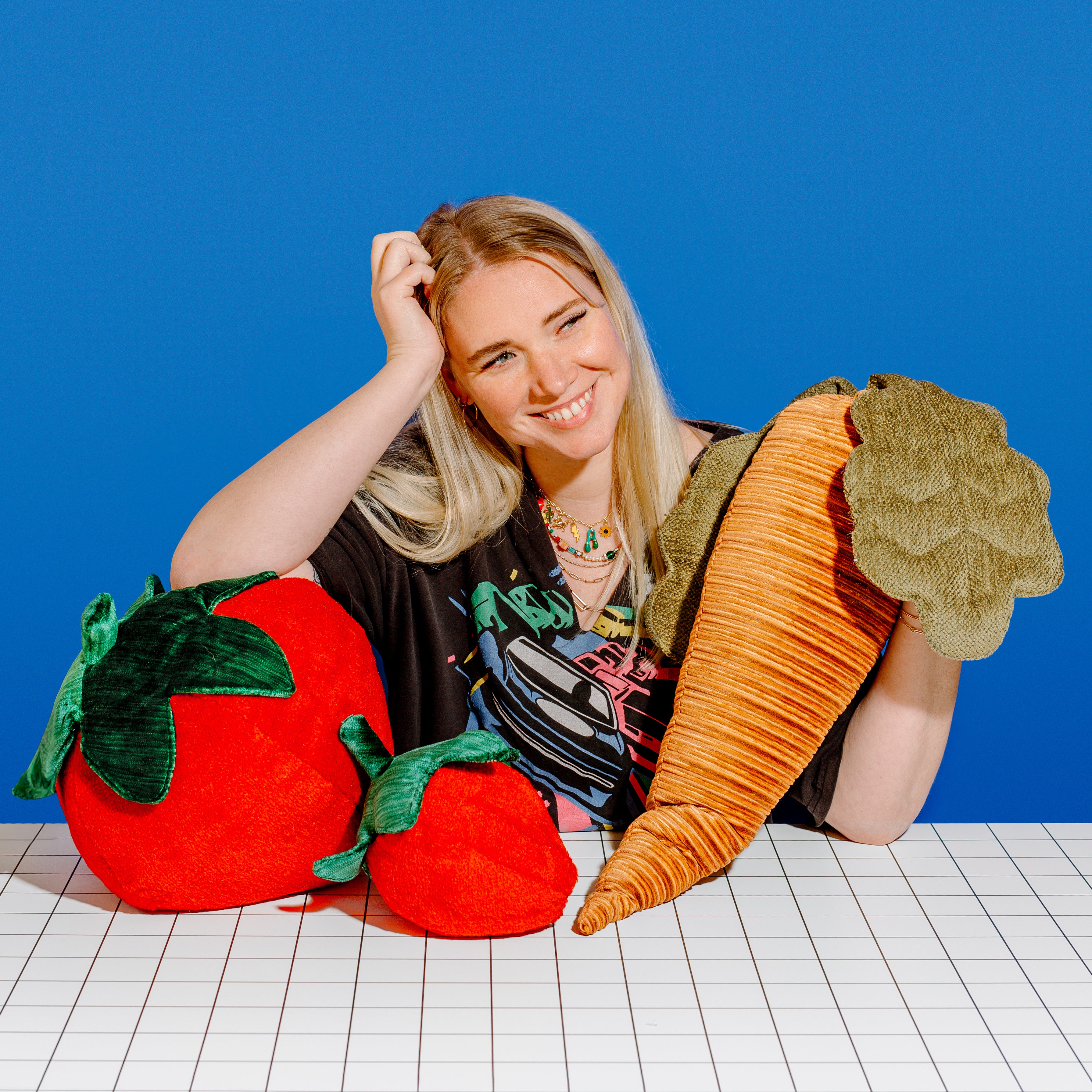 e.l.m vintage - * Carrot Pillows