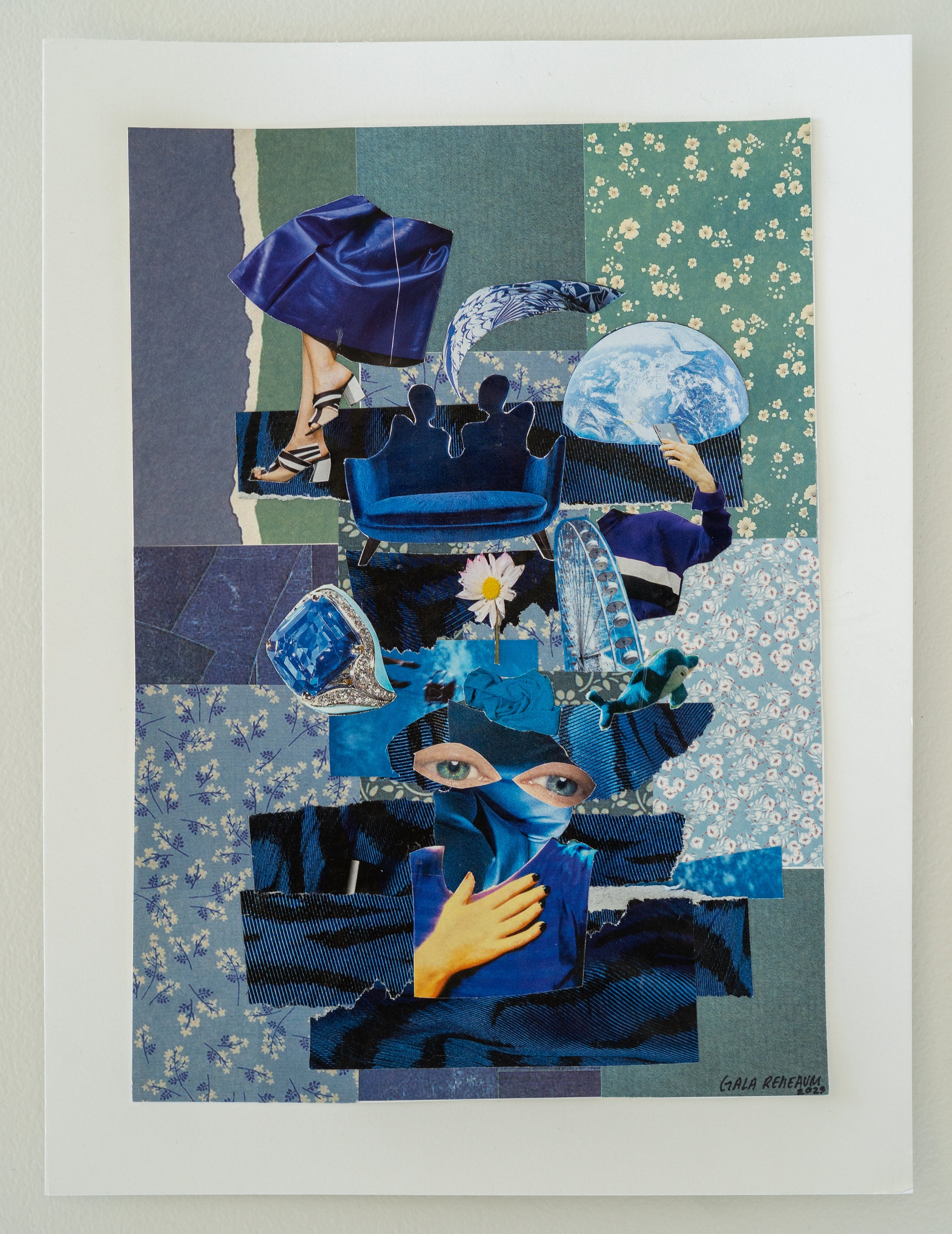 Artsy Gala - * Dia Azul - Framed