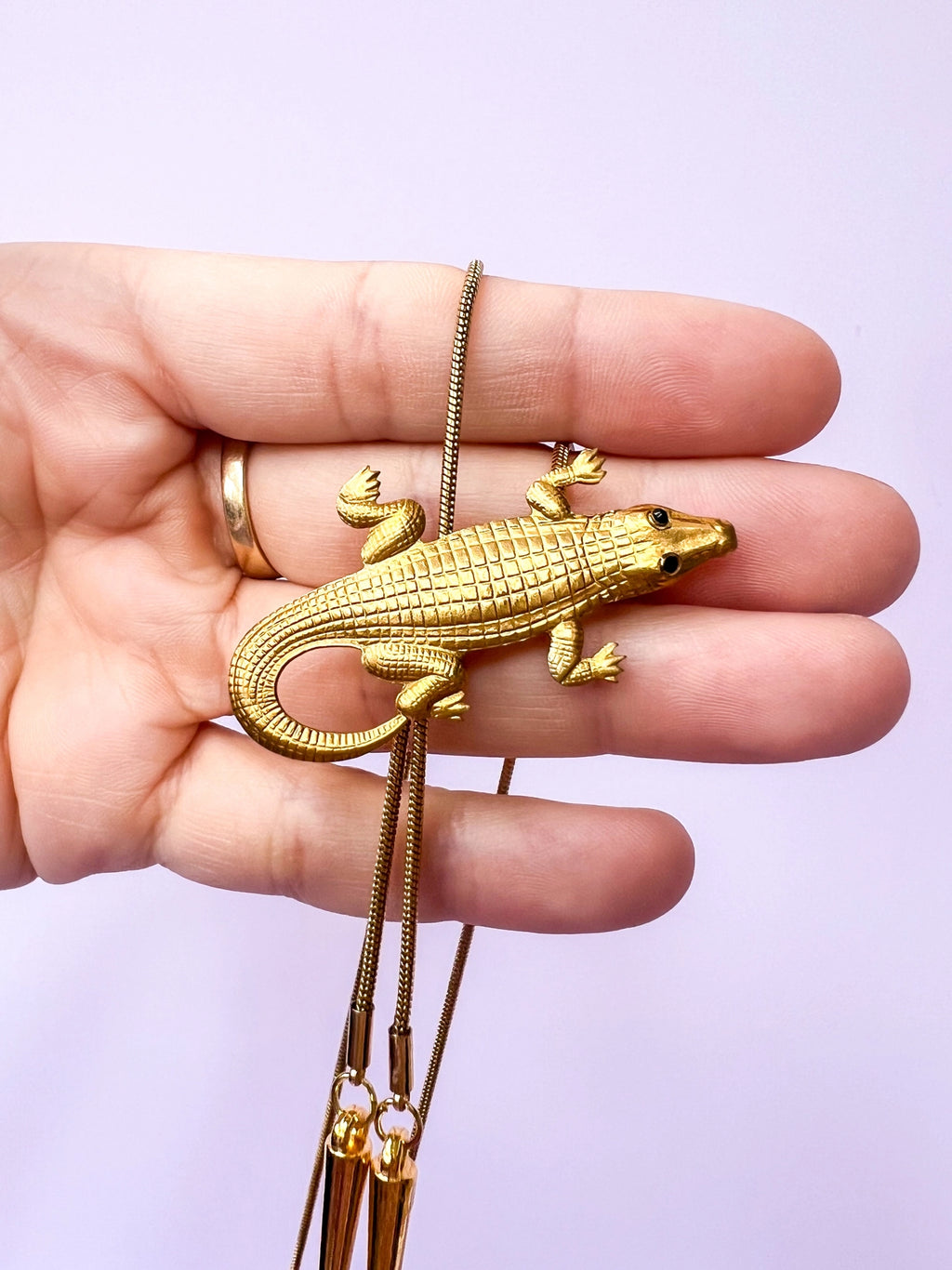 Velvet Outlaw - Gold Alligator Bolo