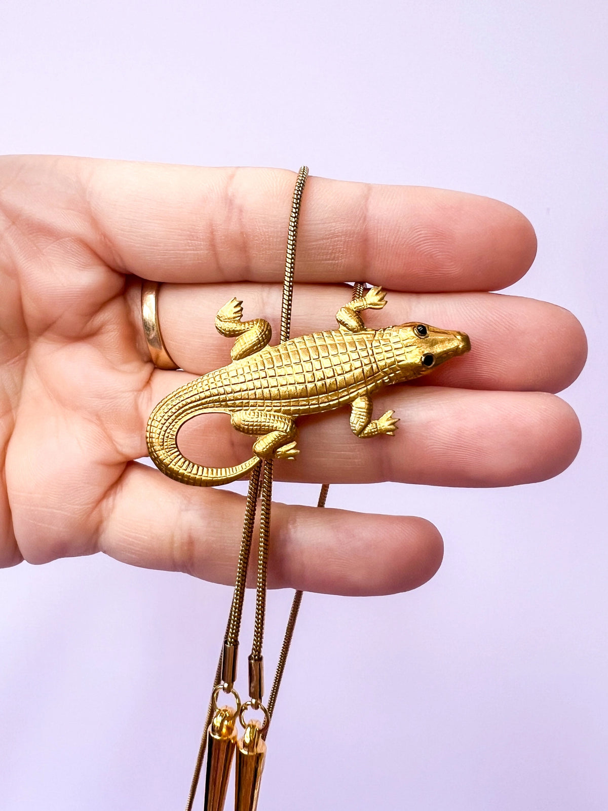 Velvet Outlaw - Gold Alligator Bolo