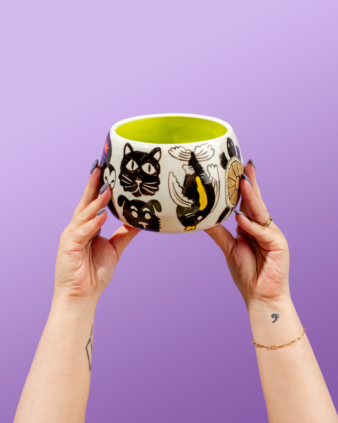 WEST HAND - * Big Animal Bowl