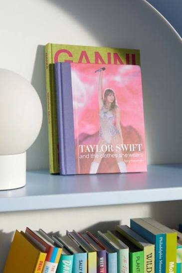 TAYLOR SWIFT: And the Clothes She Wears Hardcover Book