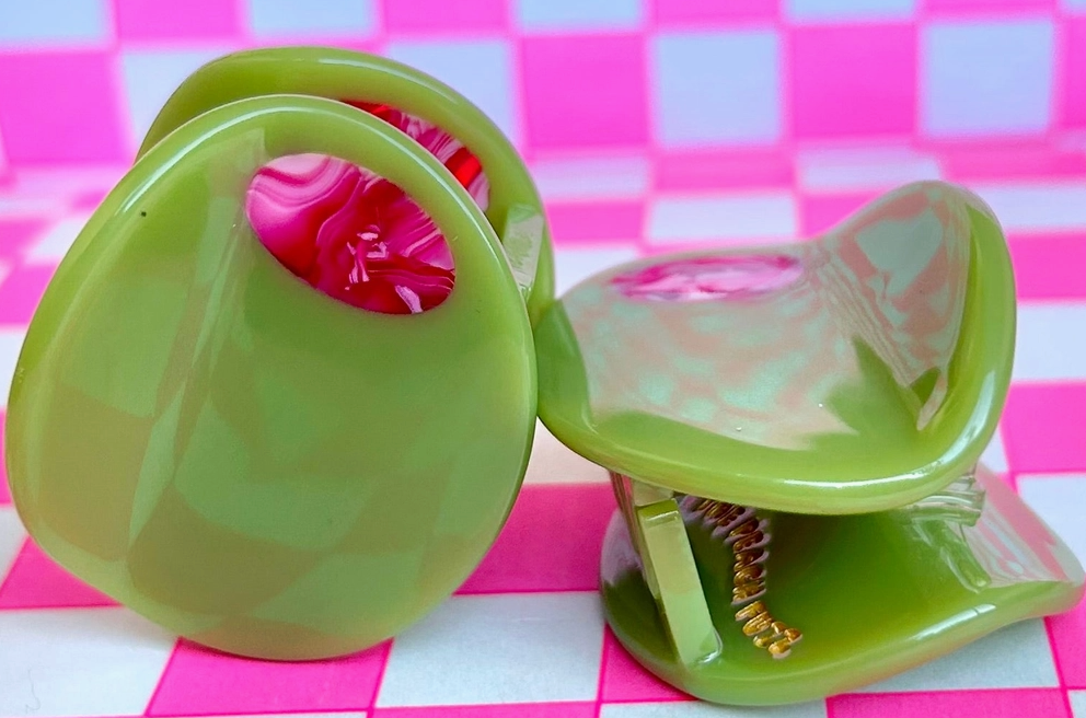 The Peach Fuzz - Mini Hair Claw Clip