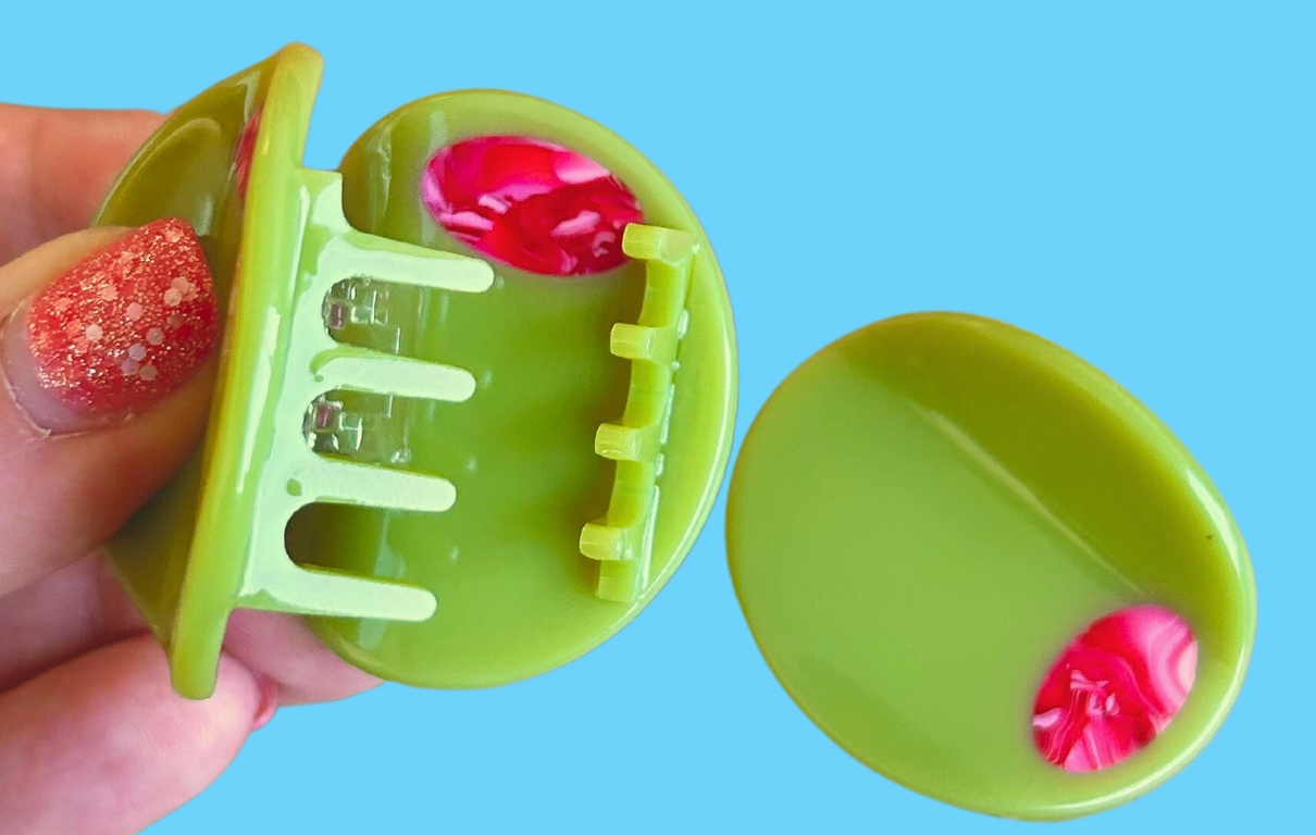 The Peach Fuzz - Mini Hair Claw Clip