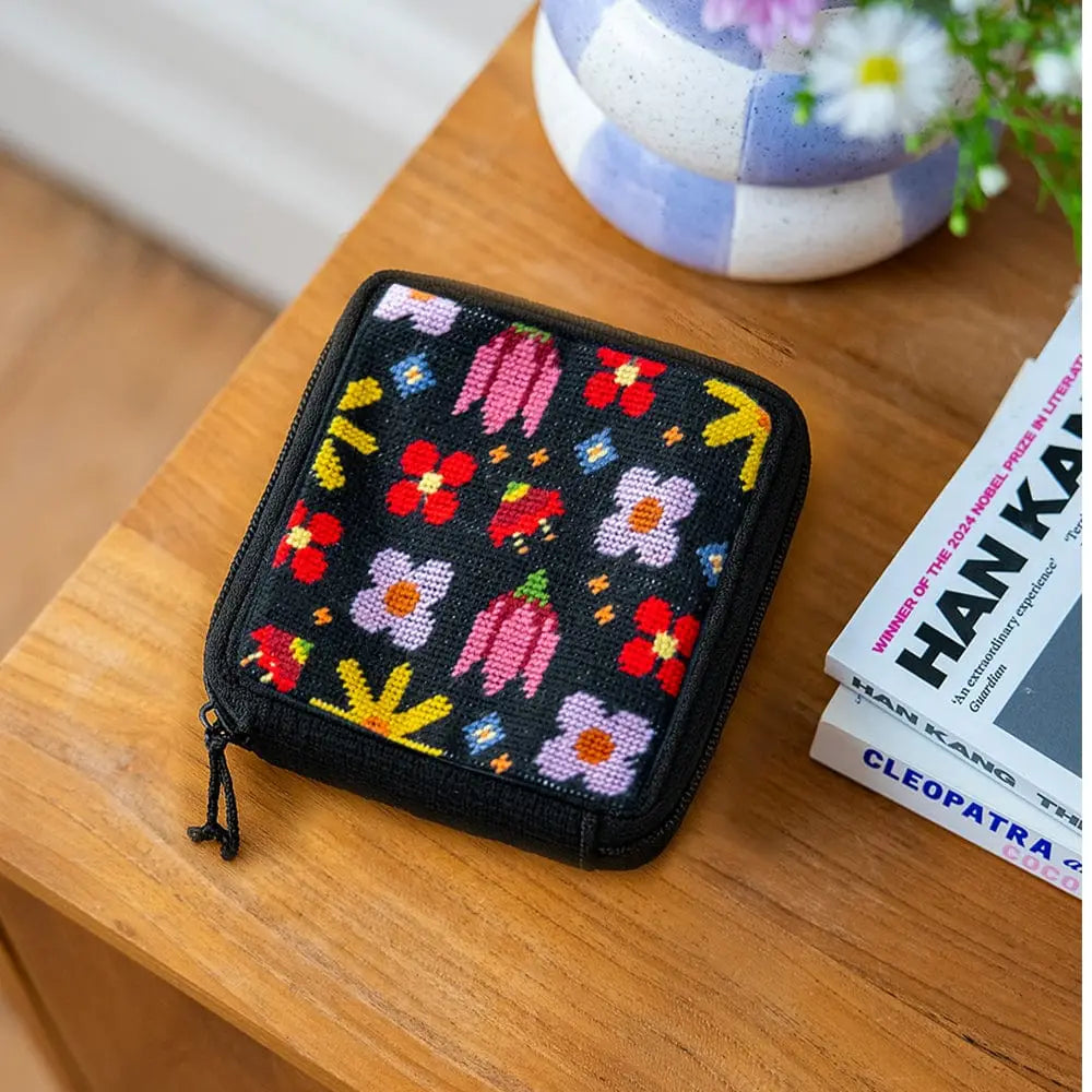 Craft Club - Needlepoint Pouch Kit: Pop Art Petals