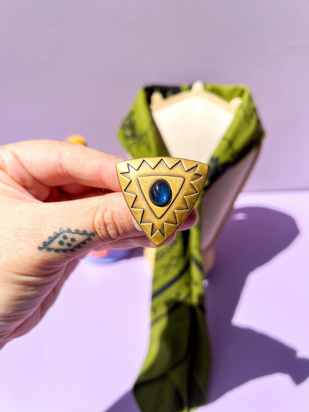 Velvet Outlaw - Sapphire Quartz Triangle Bandana Slide